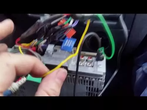 Как заменить топливный фильтр на BMW X1 (дизель) без применения специализированных инструментов
