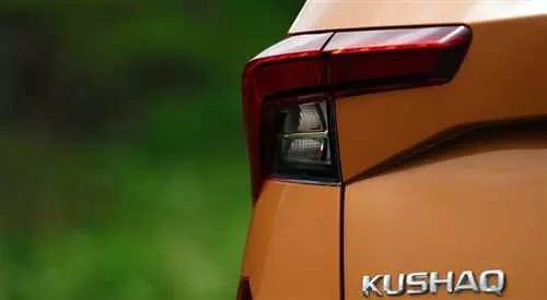 Кроссовер Skoda Karoq встанет в шеренге автосалонов с ценой,превышающей Hyundai Creta и Kia Seltos