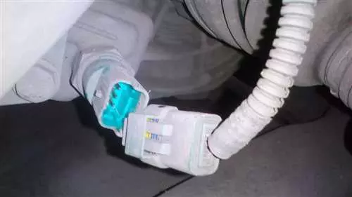 Как самостоятельно заменить тормозной цилиндр Chevrolet Cruze - пошаговая инструкция с фото и видео