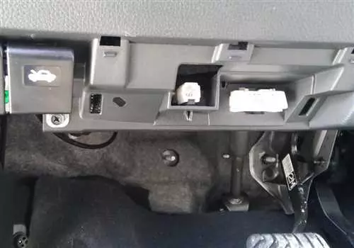 Как заменить накладку двери на ВАЗ 2109 самостоятельно - подробная инструкция