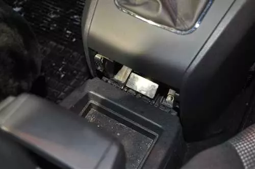 Видеообзор сравнения автомобилей Лифан X60 и Чери Тигго 1 2014 года от 24 апреля