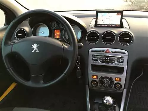 Как подключить телефон к штатной магнитоле Peugeot 308 без лишних точек и двоеточий