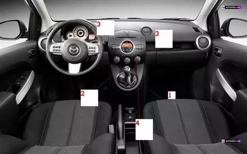 Как разобрать панель Mazda Demio без потери целостности