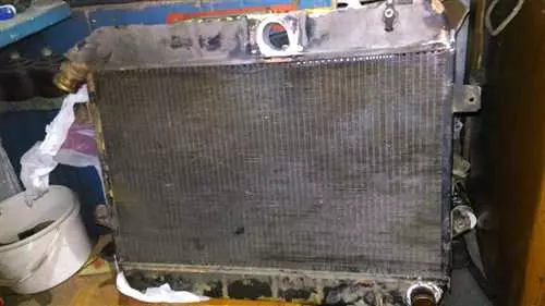Как самостоятельно провести ремонт радиатора охлаждения ВАЗ 2121 без посещения СТО