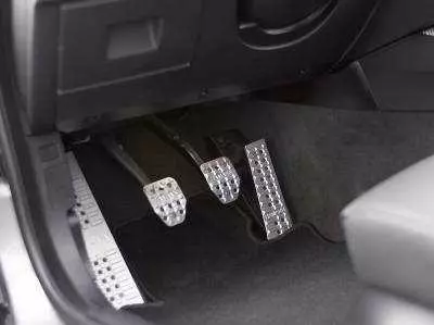 Фольксваген Ламандо - новое поколение превращает седан в элегантный лифтбек с безрамочными дверями