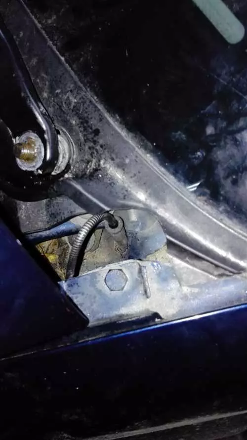 Как заменить тросик капота на Peugeot 406 - подробная пошаговая инструкция с фото и видео