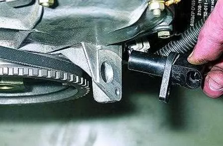 Как произвести замену двигателя ВАЗ 2110 без использования ямы и подъемника