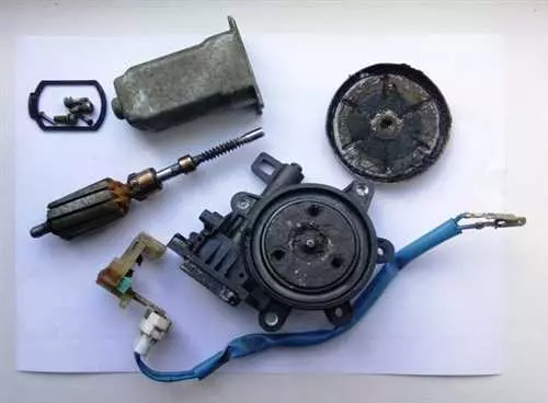 Как заменить моторчик стеклоподъемника на ВАЗ 2110 - пошаговое руководство