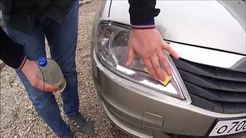 Как правильно снять фары с автомобиля Быд Ф3 без риска повреждений