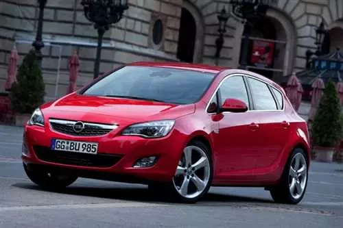 До какого года производили автомобили марки Opel Astra H и что нужно знать о модели