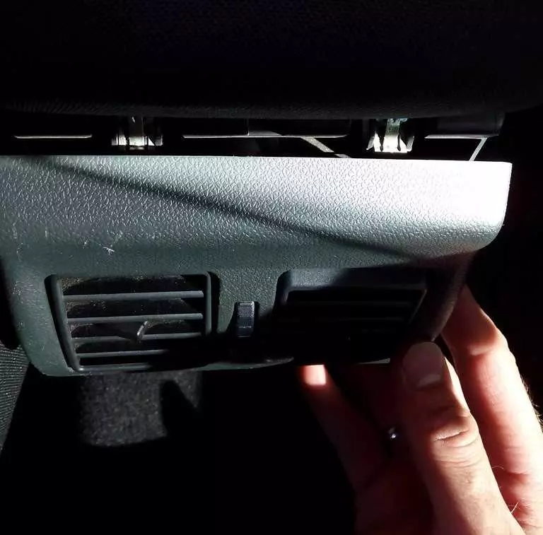 Простая и надежная инструкция - как правильно подтянуть ручник на автомобиле Renault Fluence