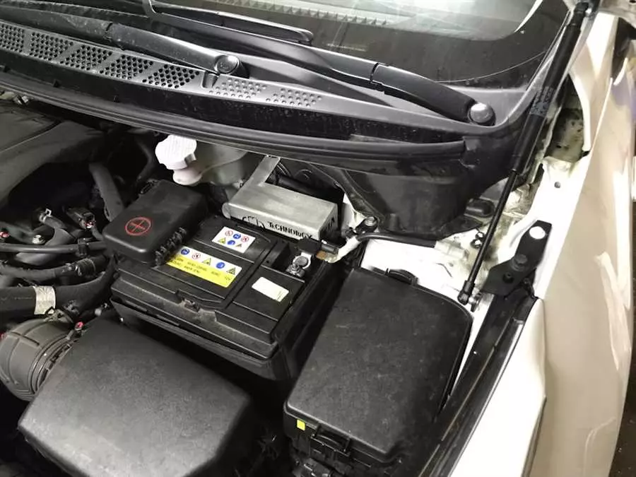 Как самостоятельно заменить предохранитель прикуривателя на Toyota Prado 150