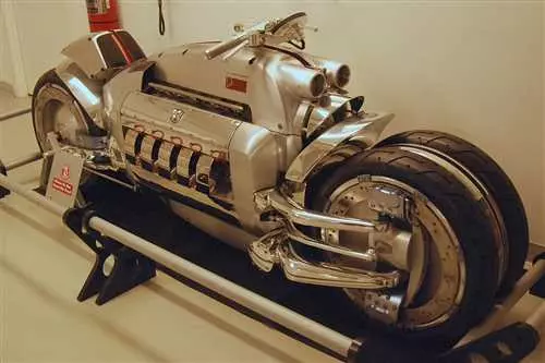 Мотоцикл Томагавк - Впечатляющее видео с максимальной скоростью!