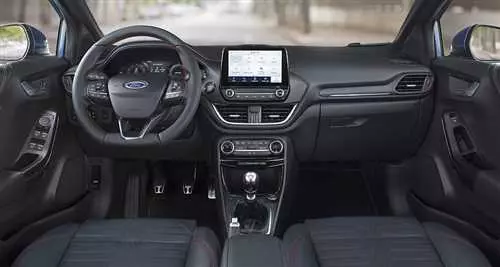 Презентация новой модели Ford Puma - без полного привода, но с инновационной возможностью слива пробки в багажнике