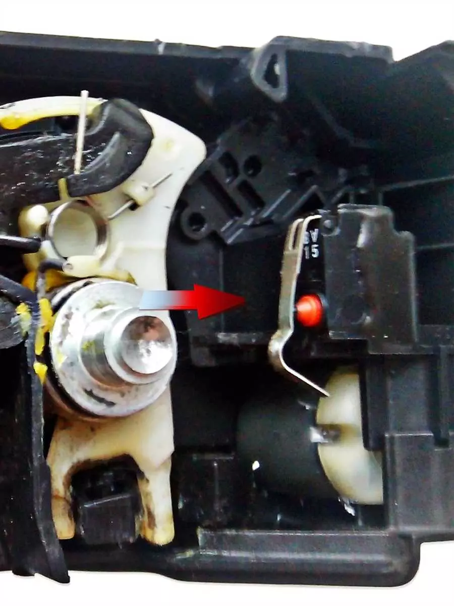 Как произвести ремонт замка багажника Opel Corsa D в домашних условиях без посещения СТО