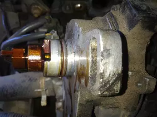 Как правильно заменить цепь ГРМ на автомобиле Nissan Micra и избежать серьезных проблем с двигателем
