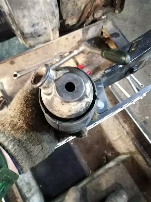 Как заменить вакуумник у УАЗ Буханка - подробная инструкция и советы по ремонту