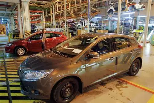 Завод Форд Соллерс во Всеволожске приостановил производство из-за нестабильности рынка и снижения спроса на автомобили.